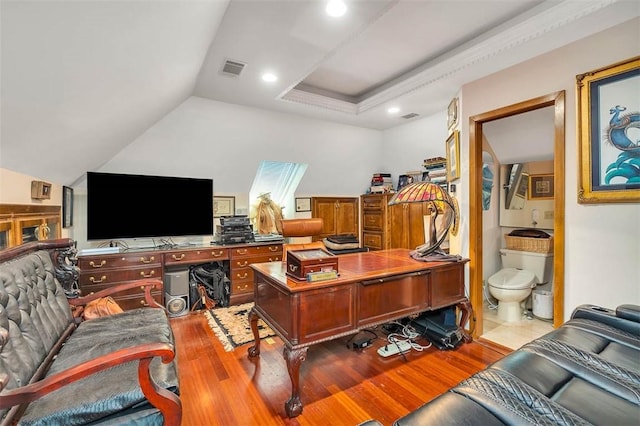 407 Butler Ave, Saint Simons Island, GA 31522 - office space with wood finished floors and vaulted ceiling