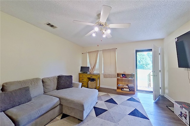 1107 E Myrtle Ave, Waycross, GA 31501 - photo 11
