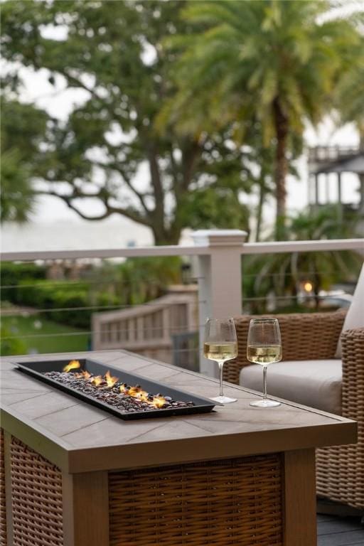 108 Hamilton St, Saint Simons Island, GA 31522 - exterior view of an outdoor fire pit