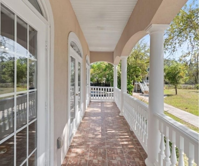 142 Montrose, Saint Simons Island, GA 31522 - view of covered porch