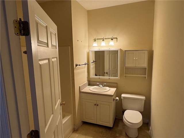 448 Moss Creek Ln, Brunswick, GA 31520 - full bath featuring vanity, a tub, and tile patterned floors
