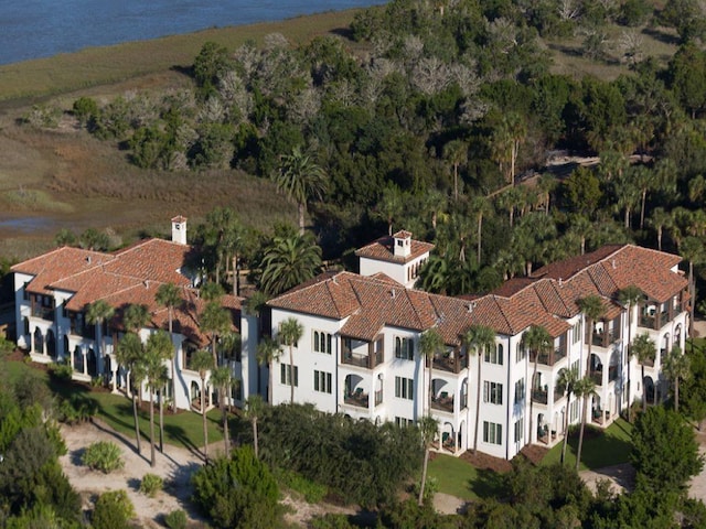 bird's eye view with a water view