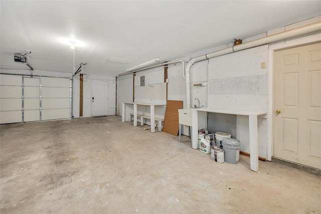 212 Stillwater Dr, Brunswick, GA 31525 - garage featuring a garage door opener