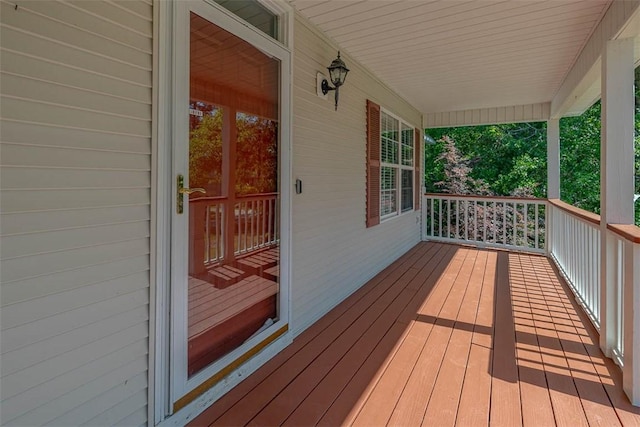 212 Stillwater Dr, Brunswick, GA 31525 - wooden terrace with covered porch