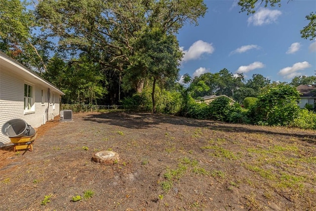 515 Nottingham Dr, Brunswick, GA 31525 - view of yard featuring view of wooded area