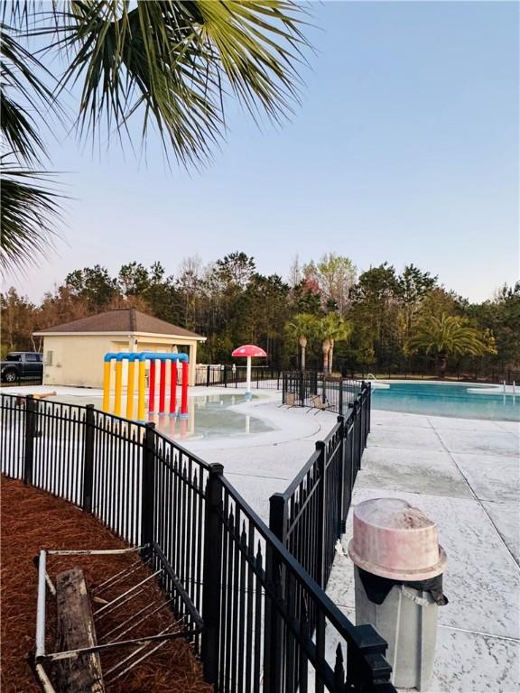 pool with fence