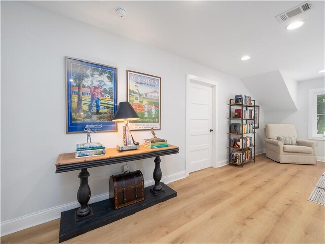 904 Champney, Saint Simons Island, GA 31522 - living area featuring wood finished floors and recessed lighting
