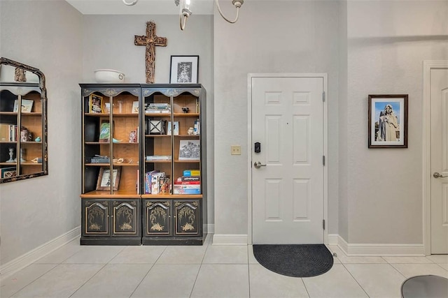 150 Salt Air Dr Unit 202, Saint Simons Island, GA 31522 - tiled foyer entrance featuring baseboards