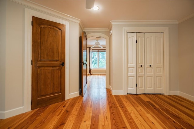 178 Hampton Point Dr, Saint Simons Island, GA 31522 - corridor featuring light wood-type flooring, ornamental molding, and recessed lighting