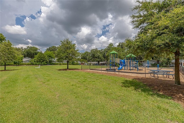919 Mallery St, Saint Simons Island, GA 31522