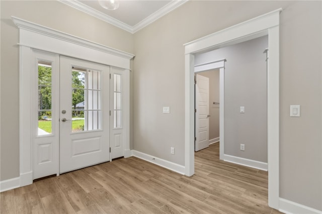 180 Ossabaw Way, Waverly, GA 31565 - foyer featuring ornamental molding and light wood-style floors