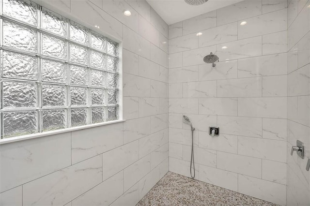 bedroom with light wood-type flooring and ceiling fan