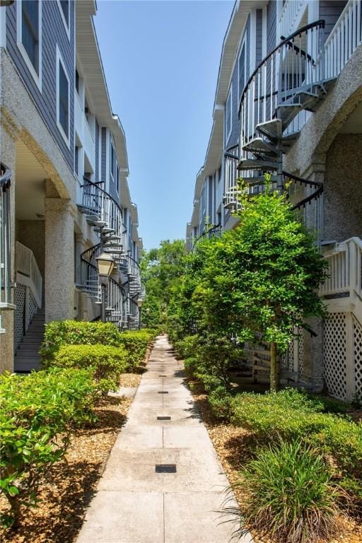 200 Salt Air Dr Unit 139, Saint Simons Island, GA 31522 - surrounding community with stairs