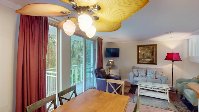 1175 N Beachview Dr Unit 427, Jekyll Island, GA 31527 - living area featuring baseboards