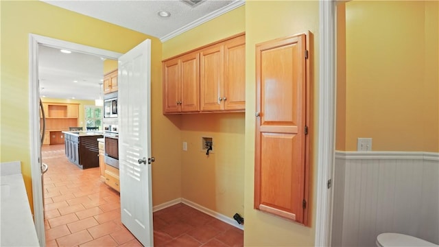 500 Altamaha Rd, Jesup, GA 31545 - laundry area featuring washer hookup, recessed lighting, light tile patterned floors, and cabinet space