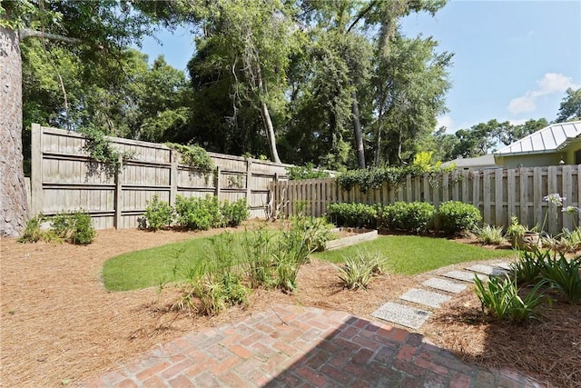151 Raymonds Grant Trce, Saint Simons Island, GA 31522 - view of fenced backyard