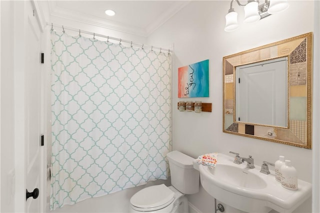 full bathroom featuring shower / tub combo, toilet, crown molding, and sink