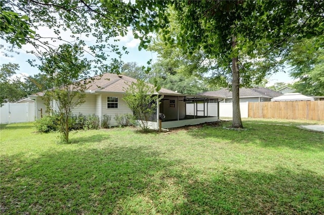 30 Bridgewater Way, Brunswick, GA 31525 - back of property with a sunroom
