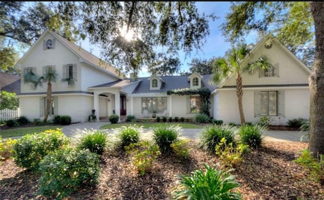 184 Merion, Saint Simons Island, GA 31522 - view of front facade featuring stucco siding