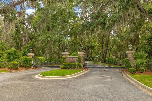 22 Carriage Dr, Saint Simons Island, GA 31522