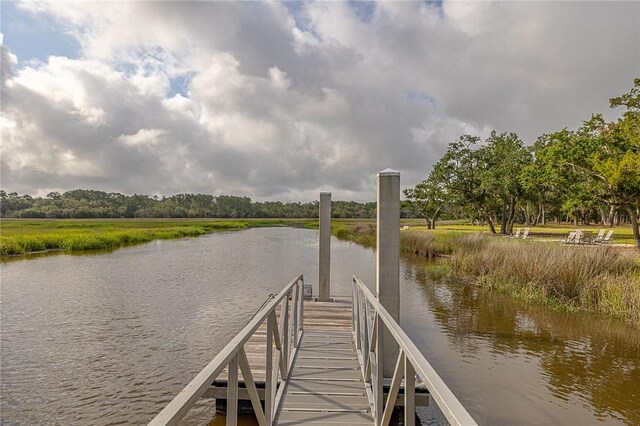 22 Carriage Dr, Saint Simons Island, GA 31522