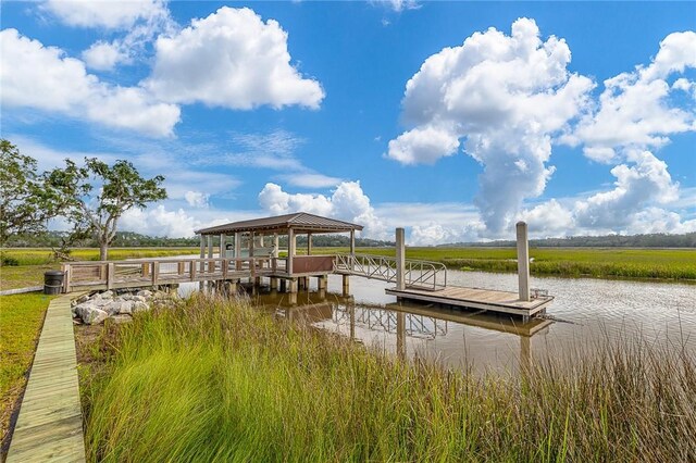22 Carriage Dr, Saint Simons Island, GA 31522