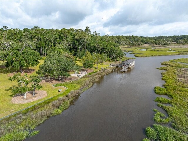 22 Carriage Dr, Saint Simons Island, GA 31522