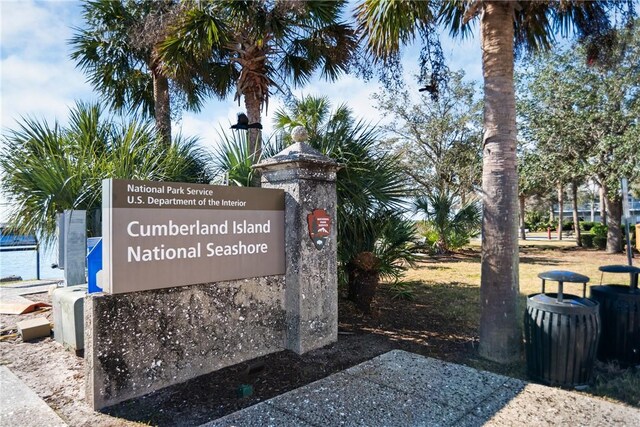 view of community / neighborhood sign