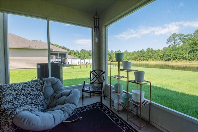 200 Pistachio Ln, Kingsland, GA 31548 - sunroom featuring a water view