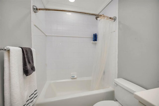 126 Riverwalk Dr, Brunswick, GA 31523 - full bath with toilet and shower / bath combo