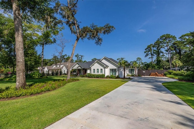 147 Butler Lake Dr, Saint Simons Island, GA 31522 - single story home featuring driveway