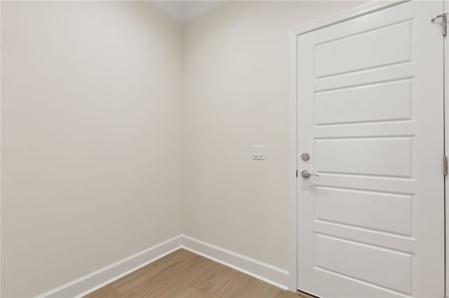 177 Verano St, Kingsland, GA 31548 - laundry area featuring light wood finished floors and baseboards