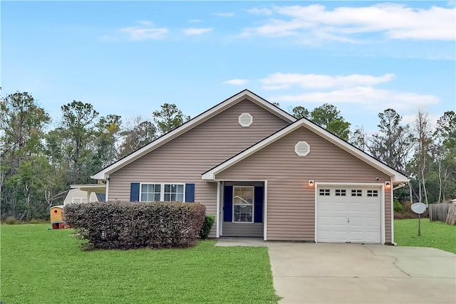 view of front facade featuring a garage and a front yard