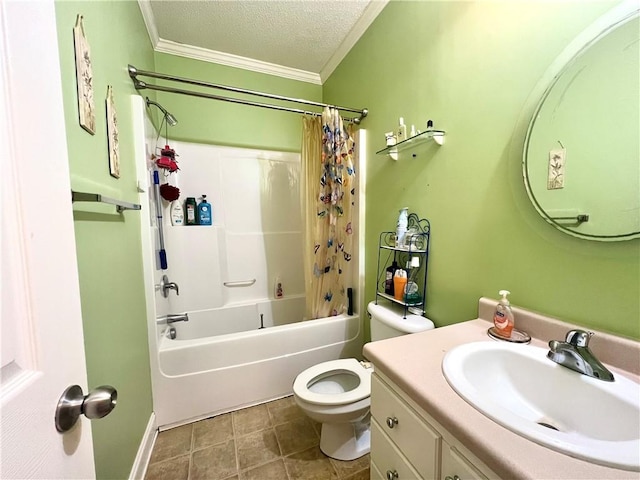 691 Kings Rd, Midway, GA 31320 - full bath featuring ornamental molding, toilet, vanity, shower / bath combo with shower curtain, and a textured ceiling