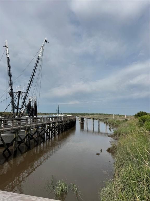 91 Screven St Unit 105, Darien, GA 31305 - dock area with a water view