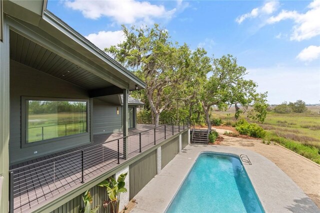 view of outdoor pool