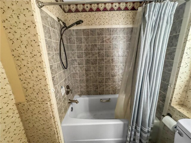 209 Lewis Dr, Rincon, GA 31326 - full bath featuring shower / bathtub combination with curtain and toilet