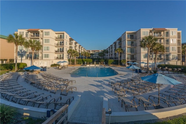 view of swimming pool