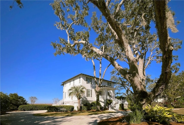 view of front of house