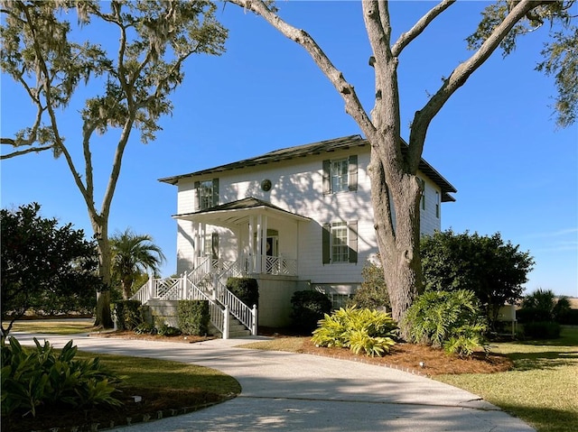 view of front of house with a porch