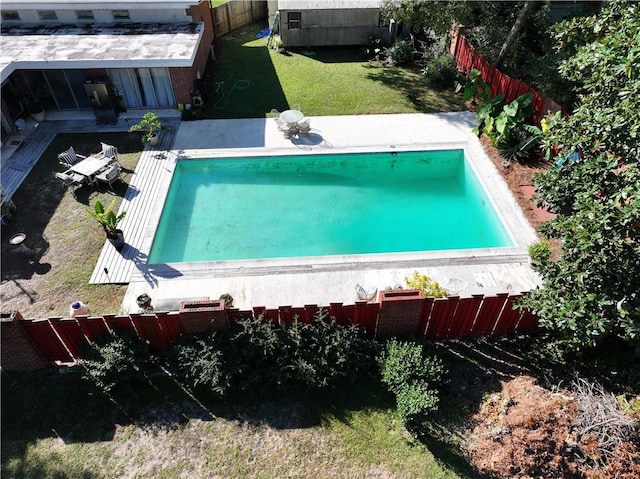 view of swimming pool featuring a patio