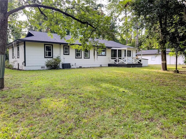 4166 Southern Rd, Brunswick, GA 31520 - rear view of property with a yard