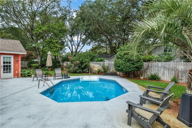 502 Rivera Dr, Saint Simons Island, GA 31522 - view of pool featuring a patio area and a fenced backyard