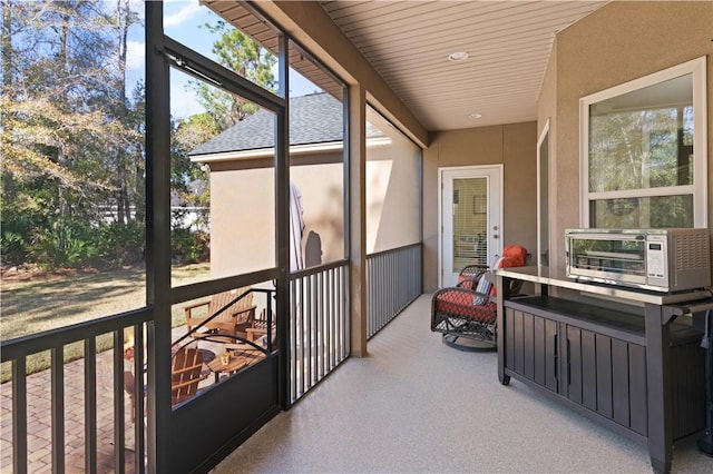 view of sunroom / solarium