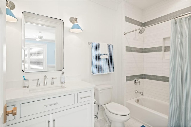 329 Saint Annies Ln, Saint Simons Island, GA 31522 - bathroom with vanity, shower / bath combo, and ceiling fan
