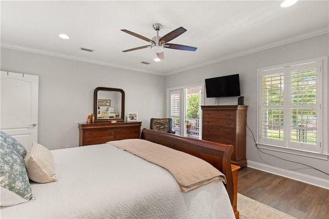 149 Harbor Pointe Dr, Brunswick, GA 31523 - bedroom featuring wood finished floors, recessed lighting, ornamental molding, a ceiling fan, and baseboards