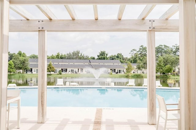 801 Mariners Cir, Saint Simons Island, GA 31522 - community pool featuring a water view