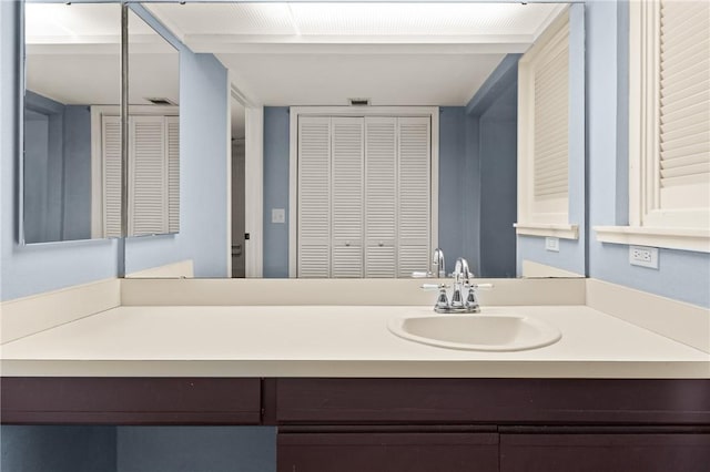 893 Wimbledon Dr, Saint Simons Island, GA 31522 - bathroom featuring vanity