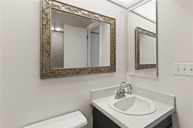 893 Wimbledon Dr, Saint Simons Island, GA 31522 - bathroom featuring vanity and toilet