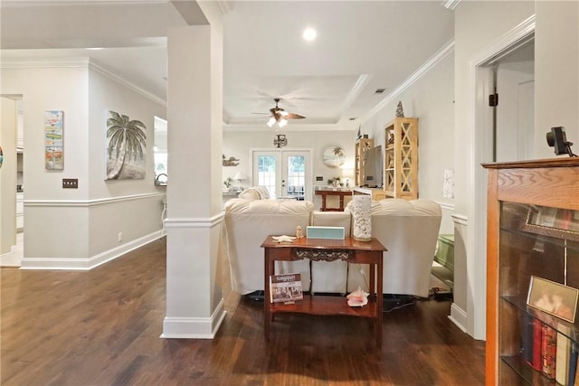 100 Southern Oaks Ln, Saint Simons Island, GA 31522 - living area featuring wood finished floors, a ceiling fan, ornamental molding, a raised ceiling, and recessed lighting